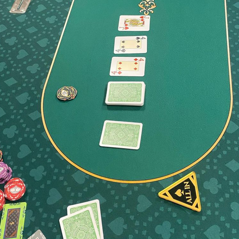 modiano texas poker hold'em cards green