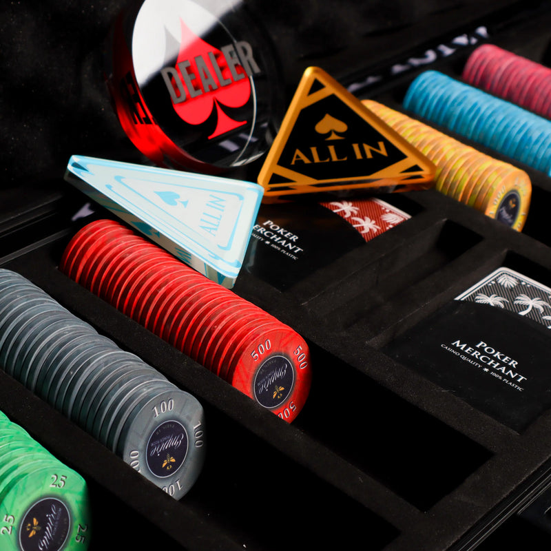 empire poker set imagery