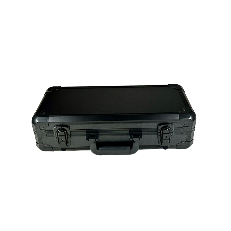 Poker Case Aluminium Black 300 PRO - close-up